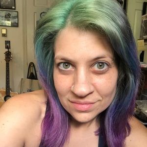 Meet your Posher, Kim